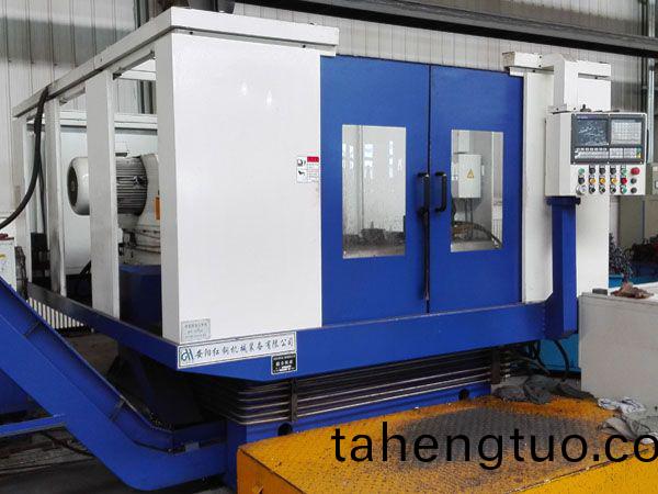 鉤(gou)尾框(kuang)承(cheng)載麵(mian)加工機牀(chuang)